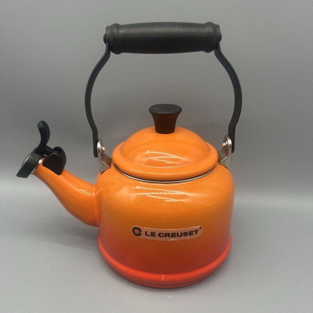 Le Creuset Whistling Demi Tea Kettle Sunburst Flame Orange 1.1 L / 1.25qt